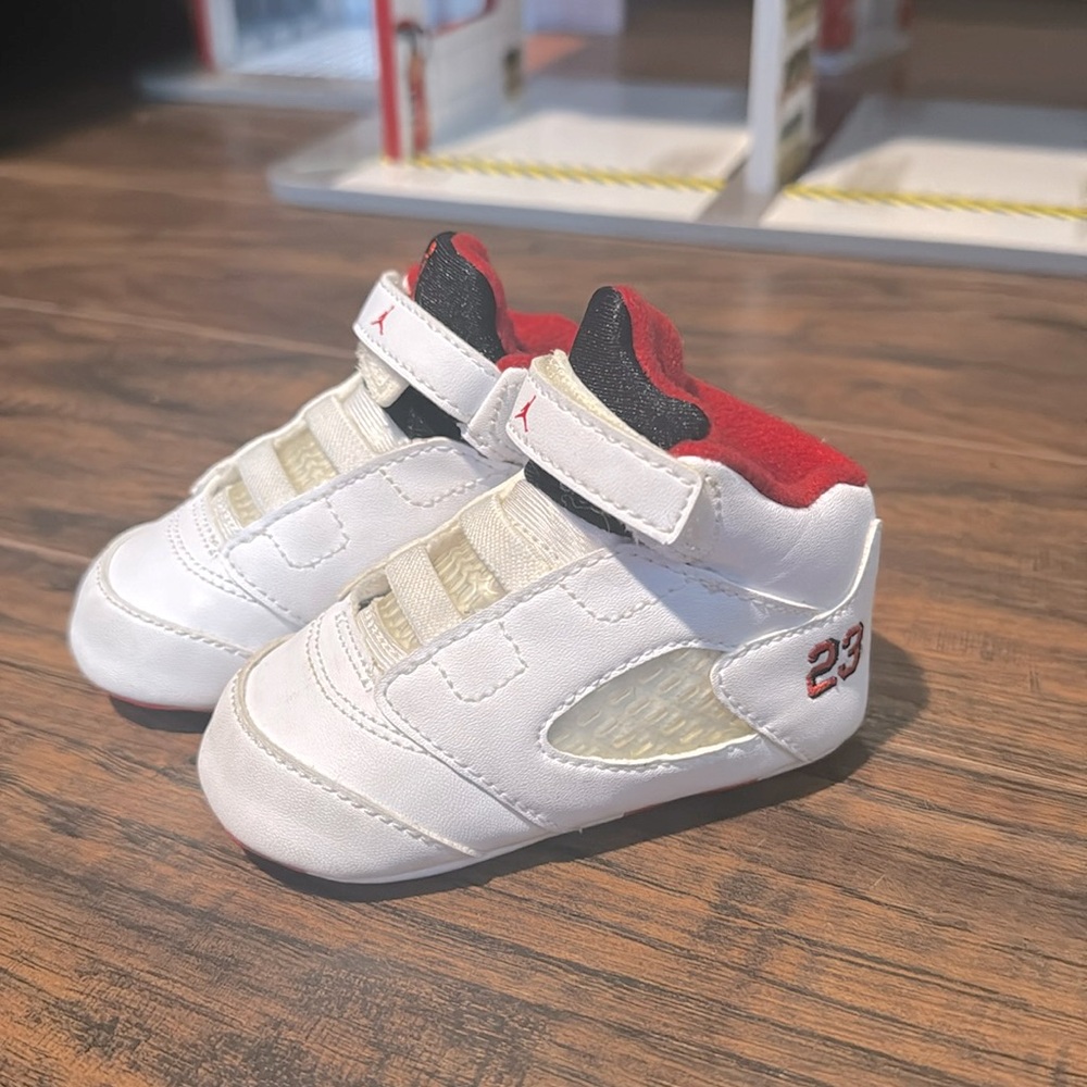 Baby Jordan size 3c